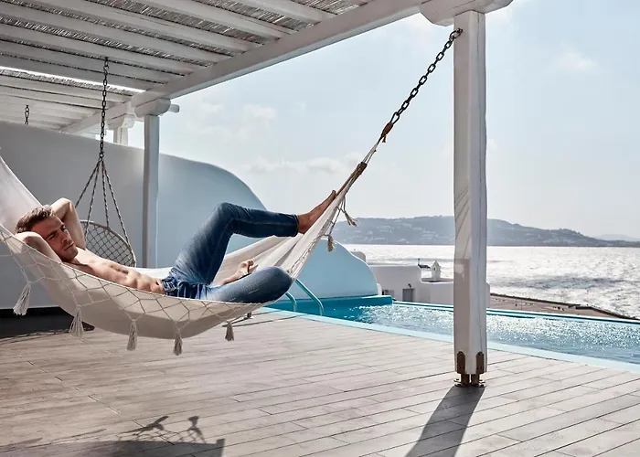 Kouros Hotel&suites Hotel