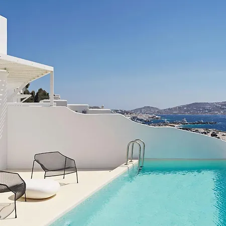Kouros & Hotell 5*