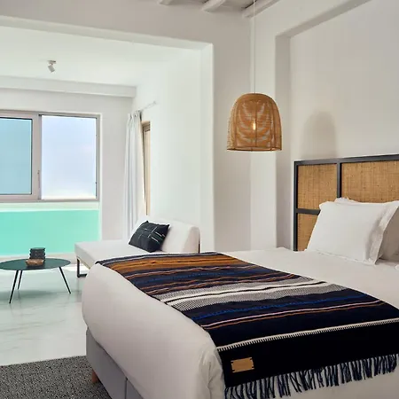 Kouros & Hotell 5*
