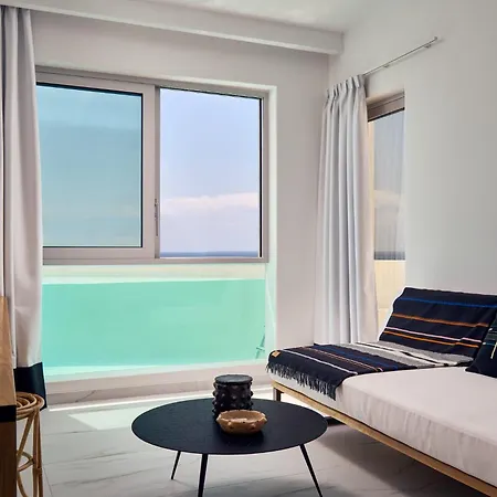 Kouros & Hotell
