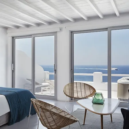 أجنحة وفندق كوروس 5*