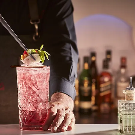 فندق أجنحة وفندق كوروس 5*