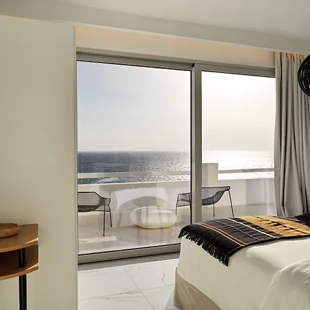 أجنحة وفندق كوروس Mykonos Town