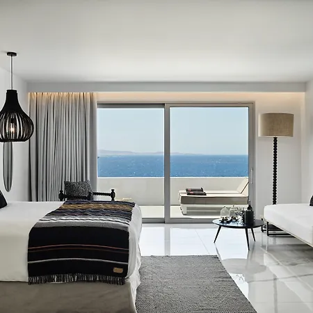 فندق أجنحة وفندق كوروس 5*