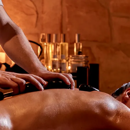 古莱斯套房酒店