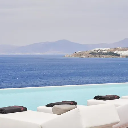 Kouros & Hotel 5*